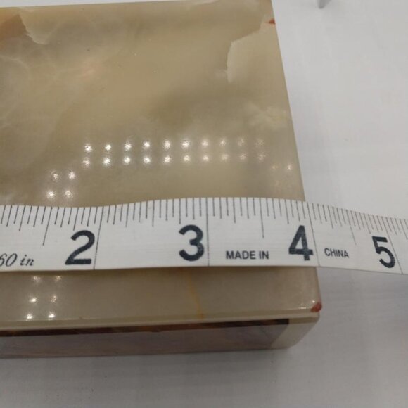 Onyx Box with Lid - 4" x 4" - Picture 10 of 10